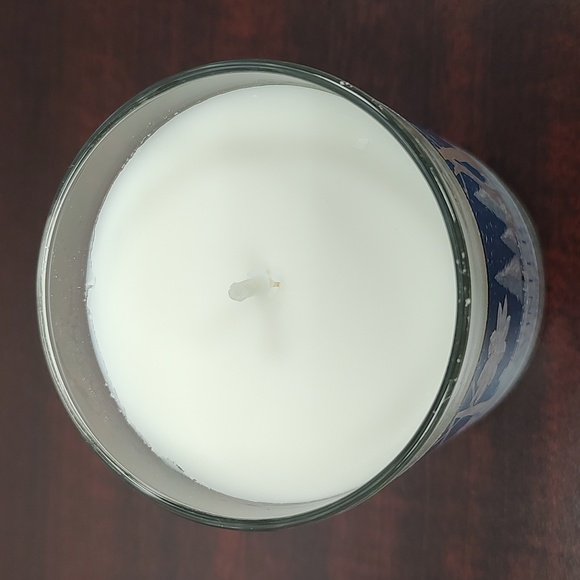 Bath & Body Works WINTER Foaming Hand Soap & Candle Gift Set - Picture 4 of 5